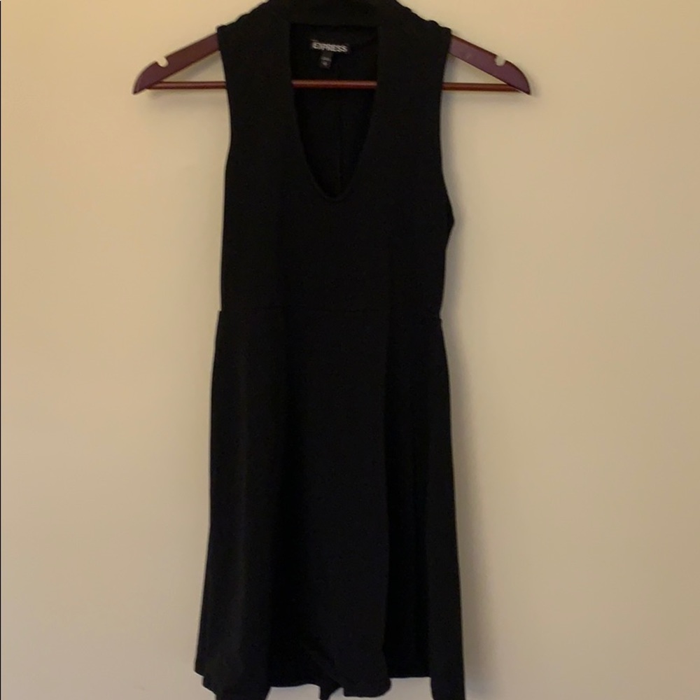 Chocker  neck style dress